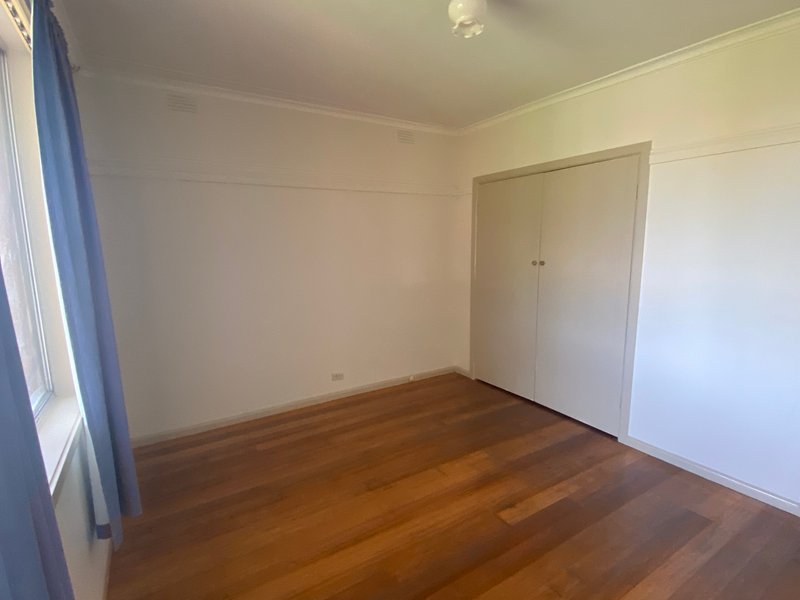 Photo - 2/39 Nicole Avenue, Dandenong North VIC 3175 - Image 4