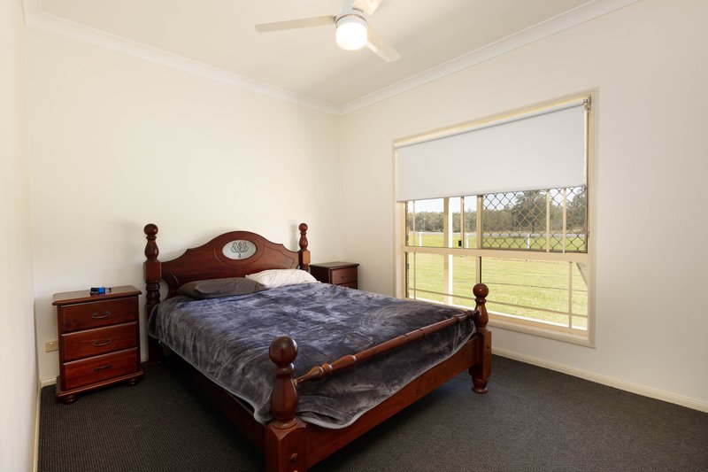 Photo - 239 Poplar Street, Walloon QLD 4306 - Image 12