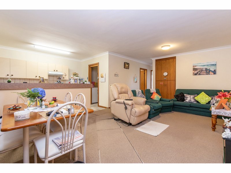 2/39 Short Street " Wallis Gardens" , Forster NSW 2428