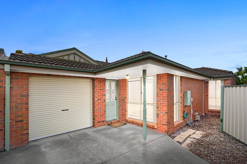 2/39 Songlark Crescent, Werribee VIC 3030