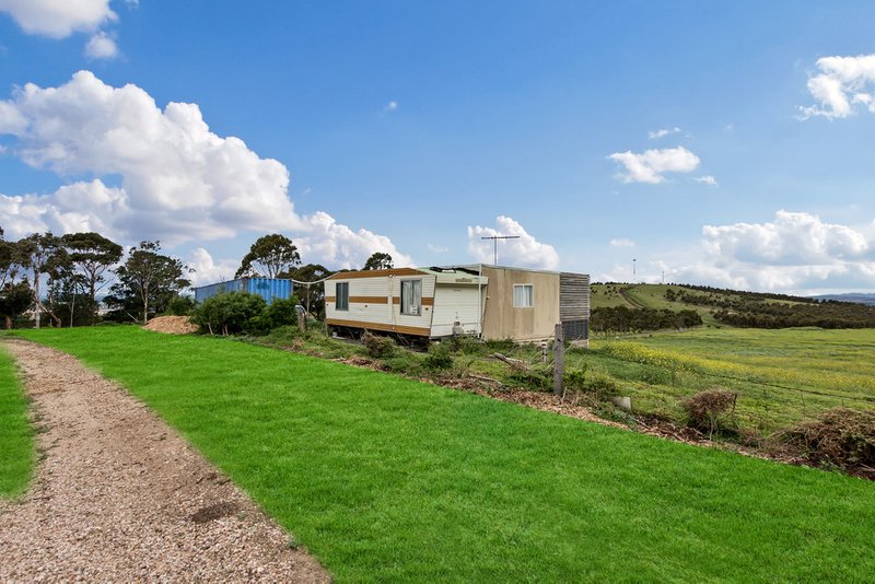 Photo - 239 Swans Road, Darley VIC 3340 - Image 12