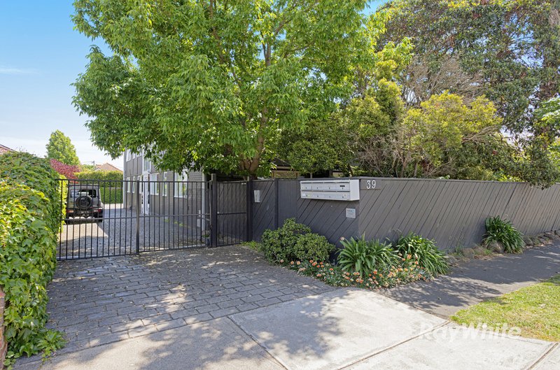 2/39 Tooronga Road, Malvern East VIC 3145