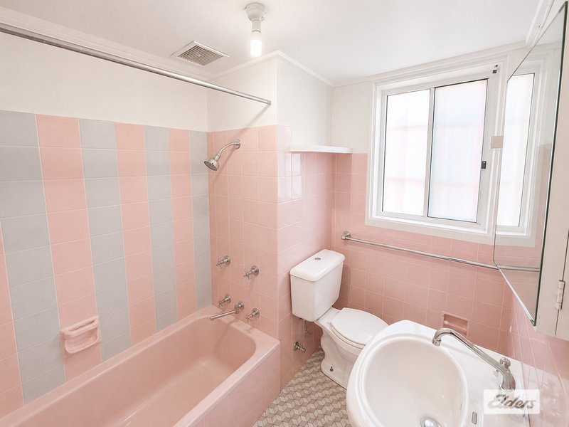 Photo - 2/395 Crown Street, Wollongong NSW 2500 - Image 3