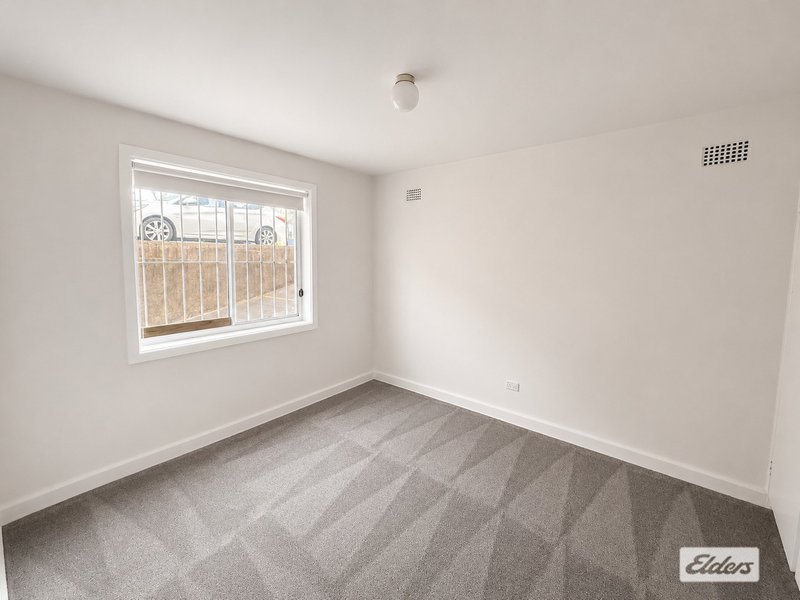 Photo - 2/395 Crown Street, Wollongong NSW 2500 - Image 4