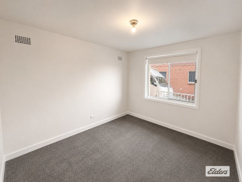 Photo - 2/395 Crown Street, Wollongong NSW 2500 - Image 5