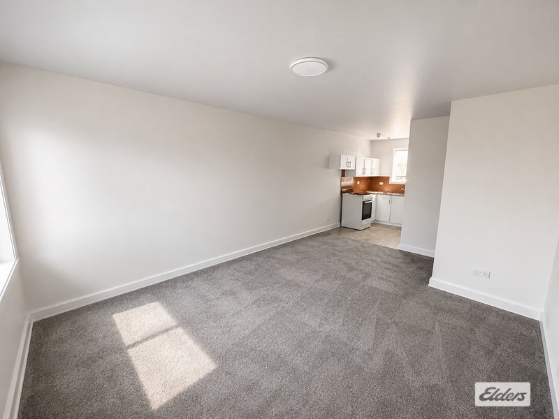 Photo - 2/395 Crown Street, Wollongong NSW 2500 - Image 6