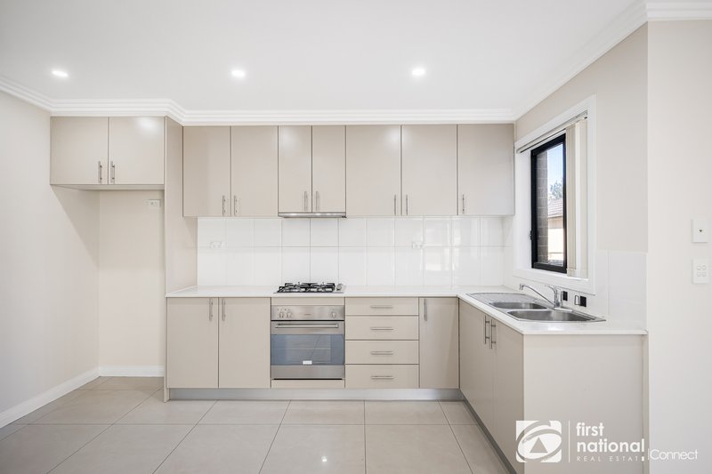 Photo - 239B Macquarie Street, South Windsor NSW 2756 - Image 2