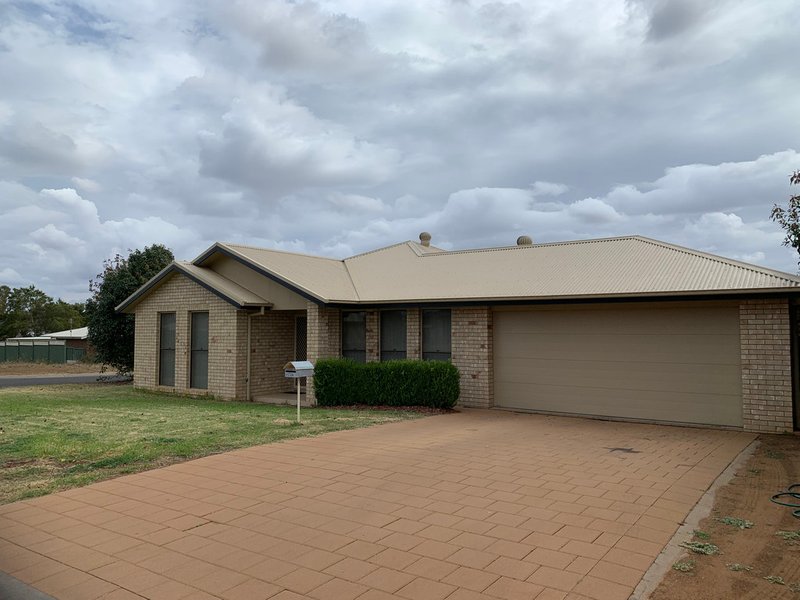 23A & 23B Dunheved Circuit, Dubbo NSW 2830