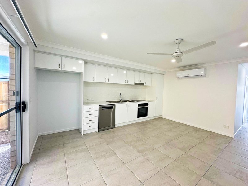 Photo - 23A Allora Crescent, Ormeau Hills QLD 4208 - Image 8