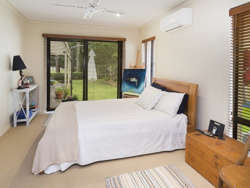 Photo - 23A Ballybunyon Crescent, Hope Island QLD 4212 - Image 9