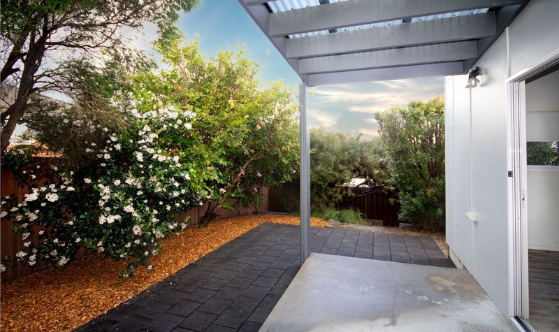 Photo - 23A Caves Beach Road, Caves Beach NSW 2281 - Image 1