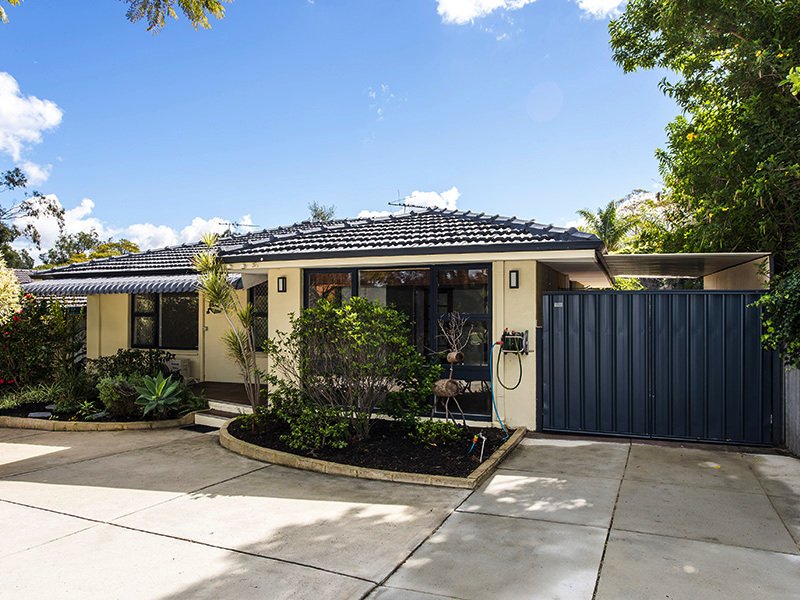 Photo - 23A Hewitt Way, Booragoon WA 6154 - Image 2