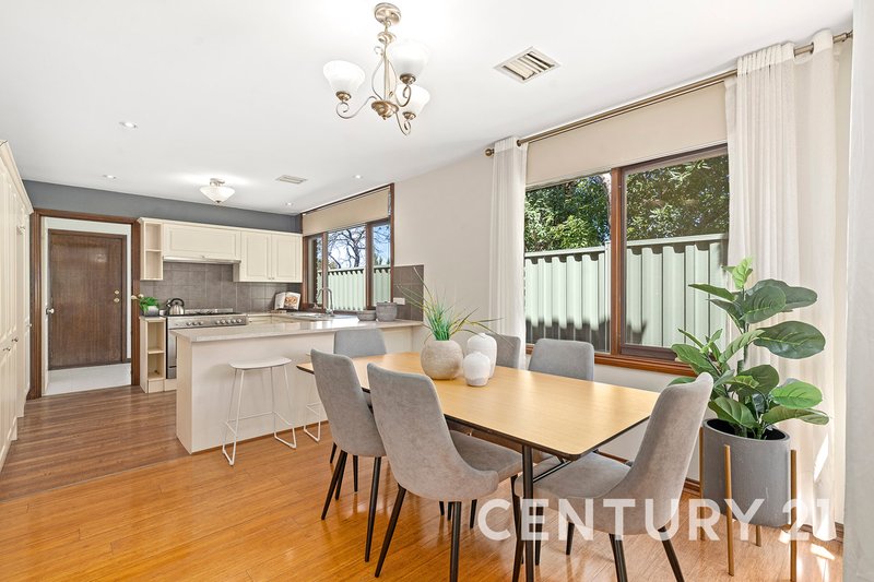 Photo - 23A Luntar Road, Oakleigh South VIC 3167 - Image 6