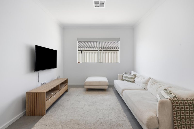 Photo - 23A Marsden Way, Padbury WA 6025 - Image 4