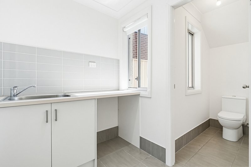 Photo - 23A Melrose Street, Middleton Grange NSW 2171 - Image 10