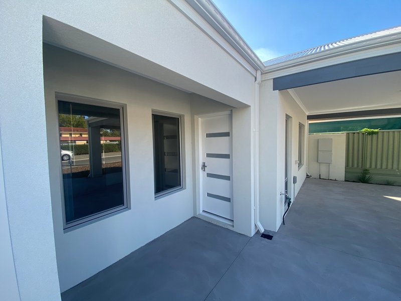 Photo - 23A Shortland Way, Girrawheen WA 6064 - Image 5