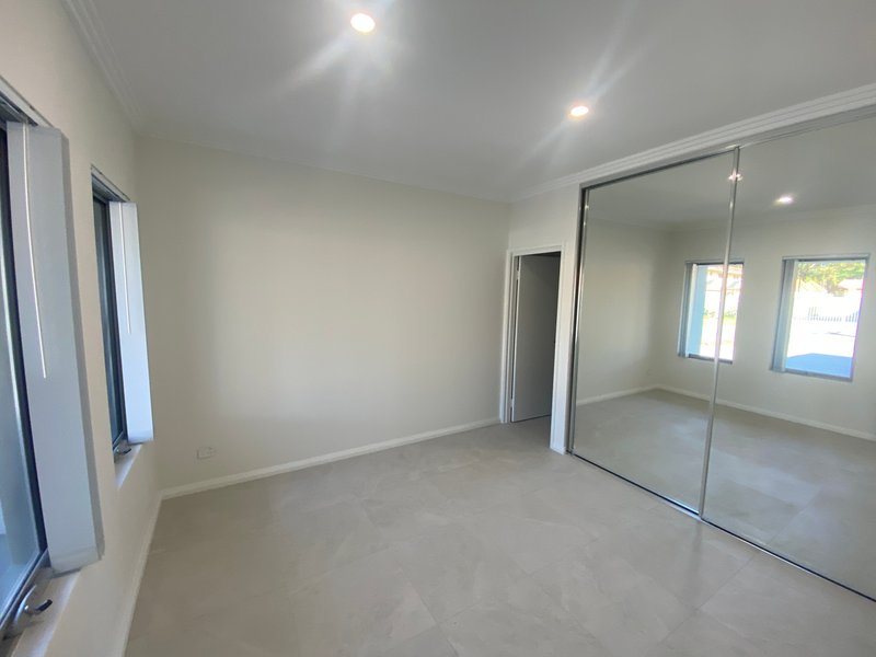 Photo - 23A Shortland Way, Girrawheen WA 6064 - Image 6