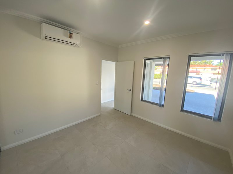 Photo - 23A Shortland Way, Girrawheen WA 6064 - Image 10