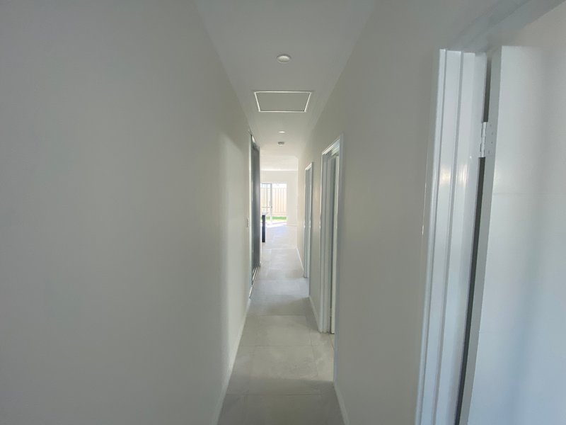 Photo - 23A Shortland Way, Girrawheen WA 6064 - Image 16