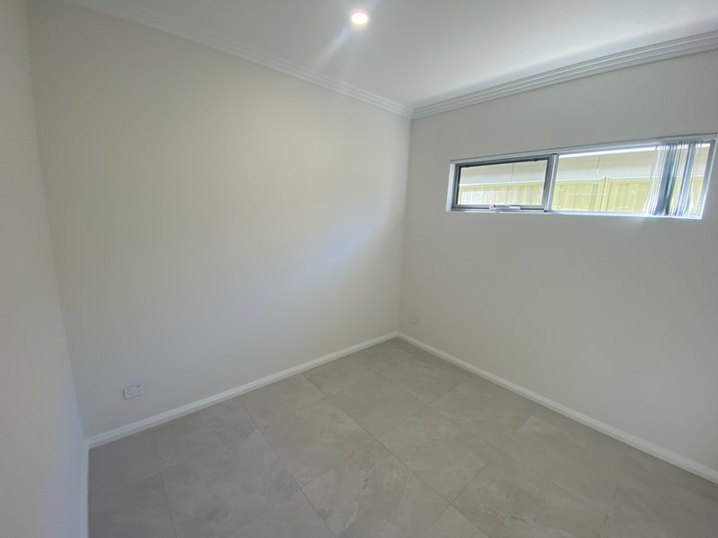 Photo - 23A Shortland Way, Girrawheen WA 6064 - Image 17