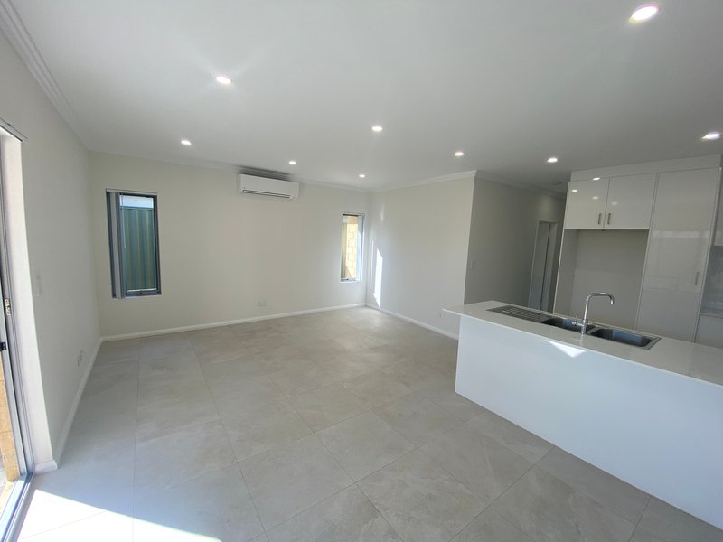 Photo - 23A Shortland Way, Girrawheen WA 6064 - Image 24