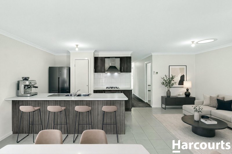 Photo - 23B Fetlock Drive, Truganina VIC 3029 - Image 9