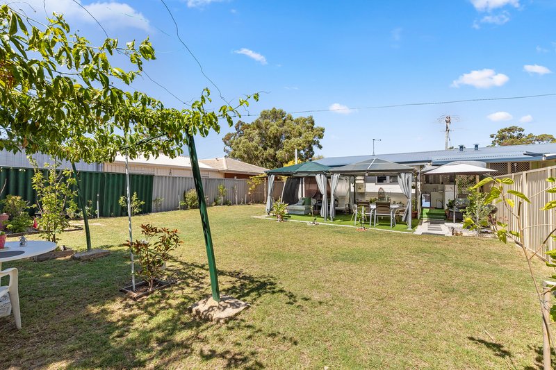 Photo - 23B Mirrabooka Avenue, Girrawheen WA 6064 - Image 14