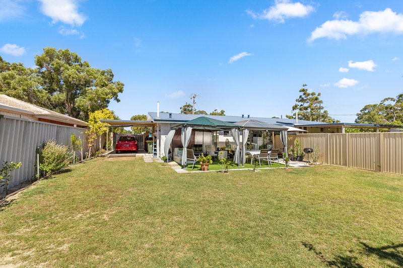 Photo - 23B Mirrabooka Avenue, Girrawheen WA 6064 - Image 16