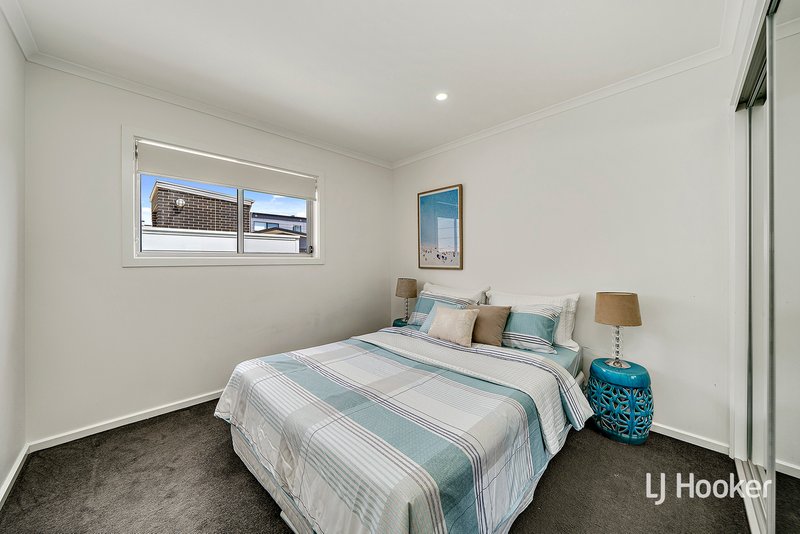 Photo - 23D Narrambla Terrace, Lawson ACT 2617 - Image 10