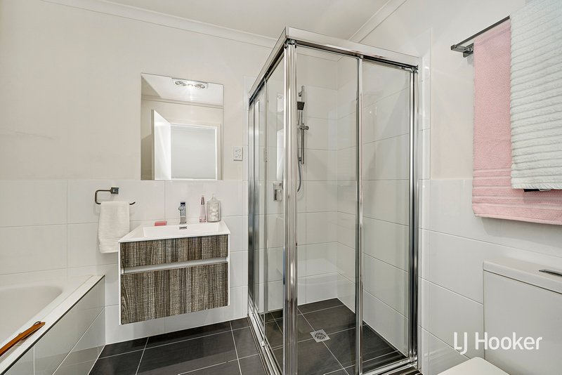 Photo - 23D Narrambla Terrace, Lawson ACT 2617 - Image 11