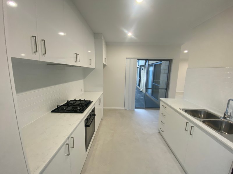 Photo - 23D Shortland Way, Girrawheen WA 6064 - Image 6