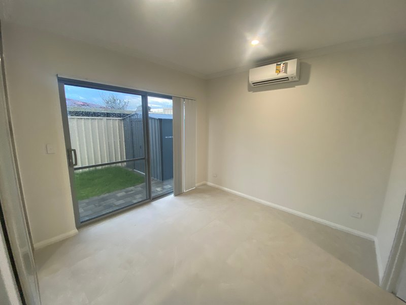 Photo - 23D Shortland Way, Girrawheen WA 6064 - Image 13