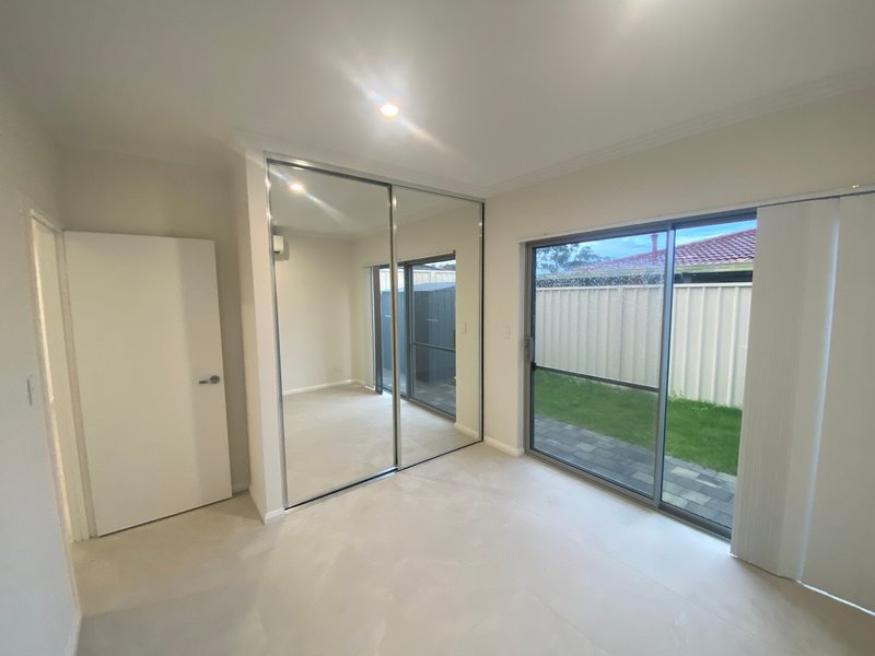 Photo - 23D Shortland Way, Girrawheen WA 6064 - Image 14