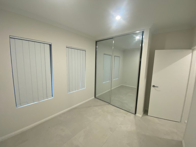 Photo - 23D Shortland Way, Girrawheen WA 6064 - Image 21