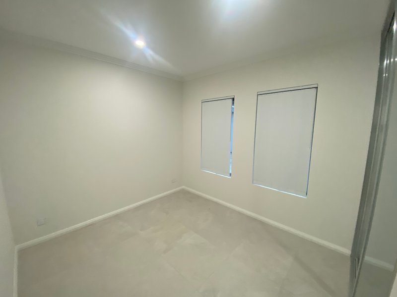 Photo - 23D Shortland Way, Girrawheen WA 6064 - Image 22