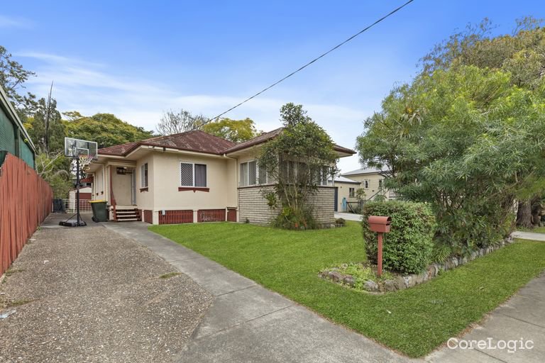 Photo - 24, 26, 28 University Road, Mitchelton QLD 4053 - Image 6