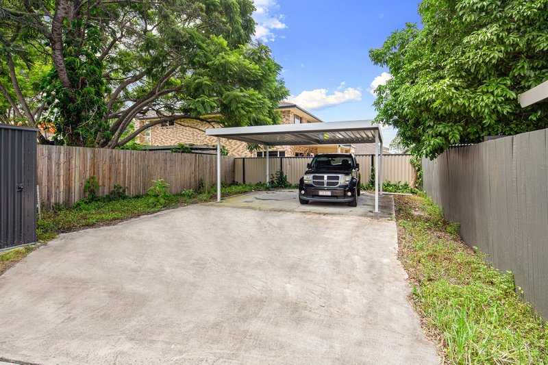 Photo - 24 & 26 Oates Parade, Northgate QLD 4013 - Image 14