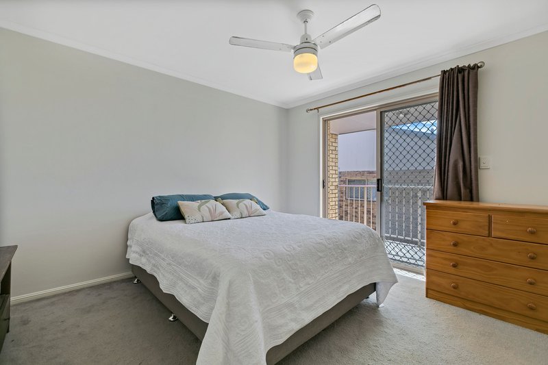 Photo - 2/4-6 Arwen Street, Maroochydore QLD 4558 - Image 7