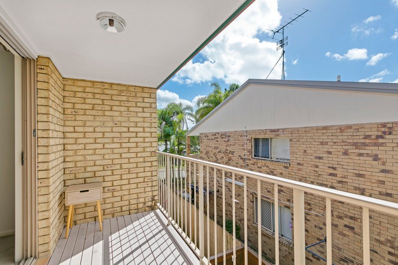 Photo - 2/4-6 Arwen Street, Maroochydore QLD 4558 - Image 8