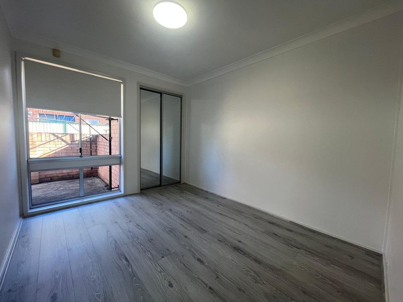 Photo - 2/4-6 Cumberland Road, Ingleburn NSW 2565 - Image 7
