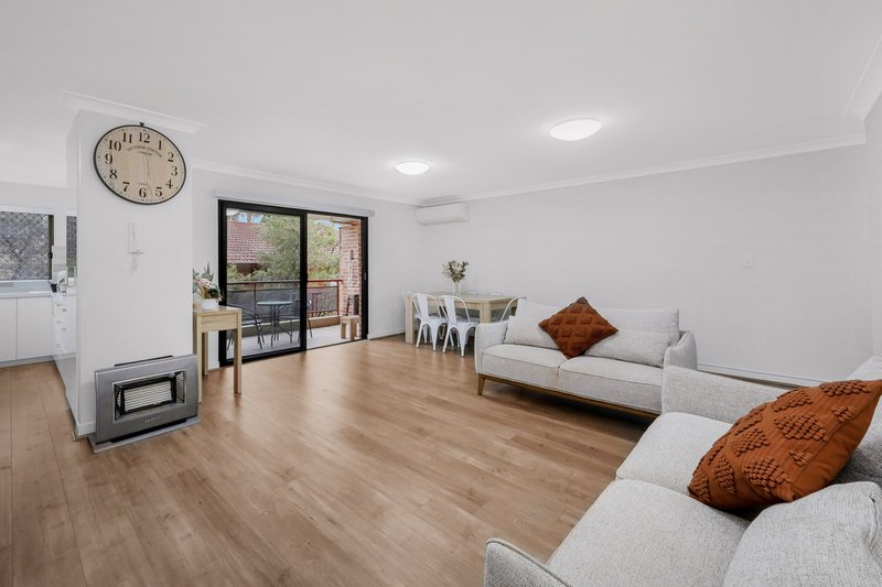 Photo - 2/4-6 De Witt Street, Bankstown NSW 2200 - Image 4