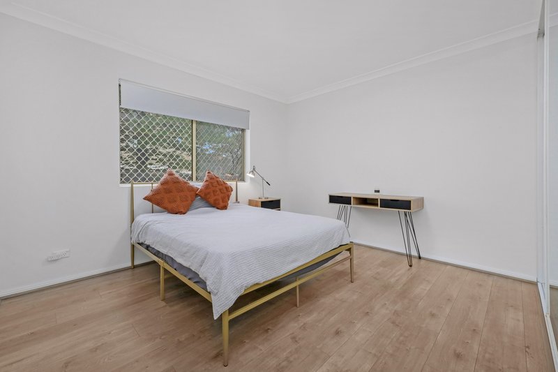 Photo - 2/4-6 De Witt Street, Bankstown NSW 2200 - Image 6