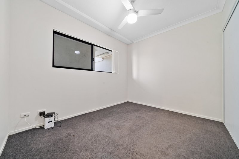 Photo - 2/4-6 Gona Street, Beenleigh QLD 4207 - Image 5