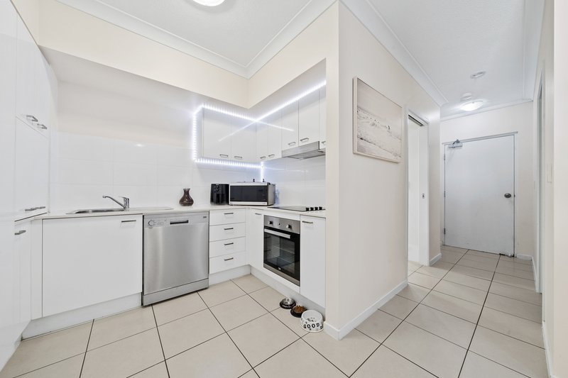 Photo - 2/4-6 Gona Street, Beenleigh QLD 4207 - Image 8