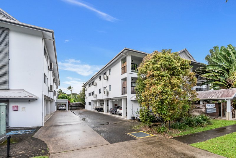 Photo - 2/4-6 Olive Street, Manoora QLD 4870 - Image 2