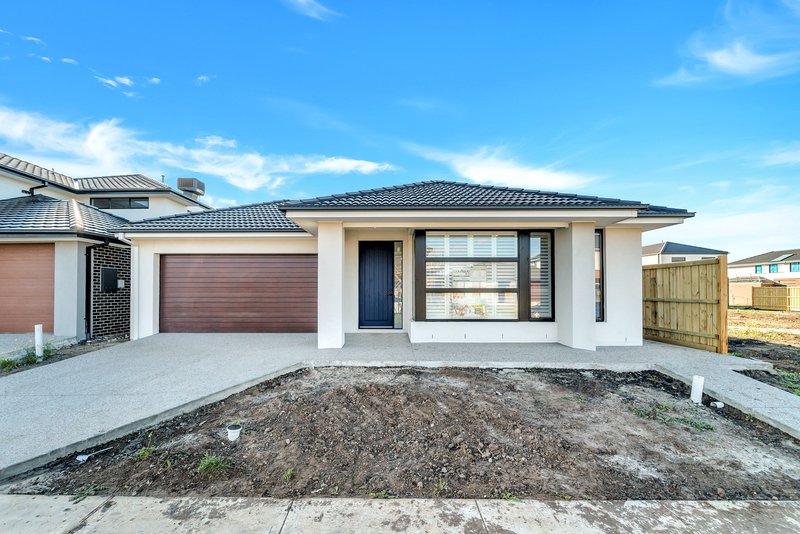 24 Abbotswick Circuit, Williams Landing VIC 3027