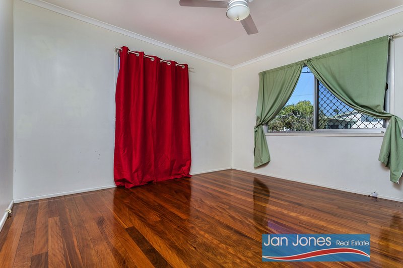 Photo - 24 Abelia Cres , Kippa-Ring QLD 4021 - Image 8