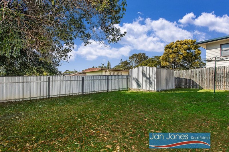 Photo - 24 Abelia Cres , Kippa-Ring QLD 4021 - Image 15