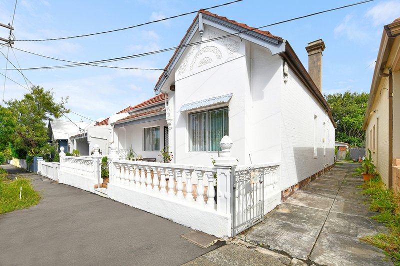 Photo - 24 Agar Street, Marrickville NSW 2204 - Image 2