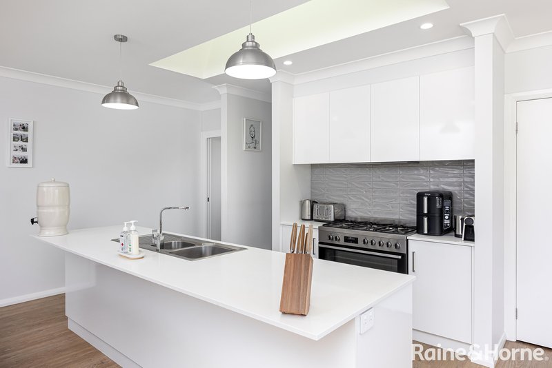 Photo - 24 Ah Ket Avenue, Lloyd NSW 2650 - Image 3